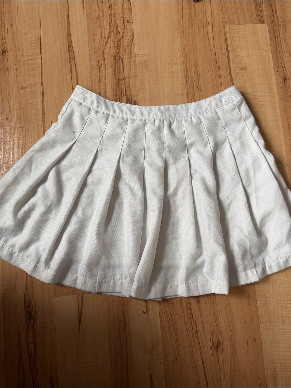 Forever 21 White Pleated Circle Skater Skirt